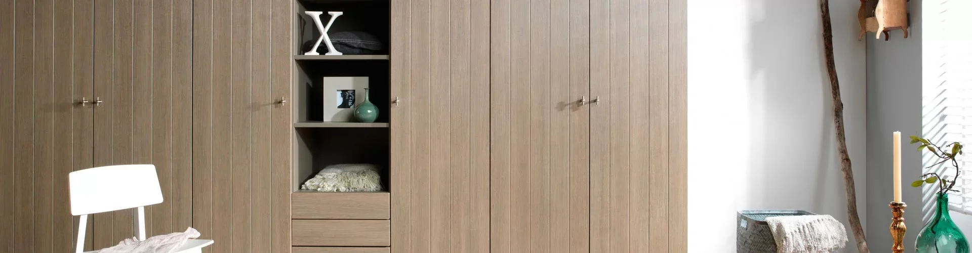 912-maatwerkkasten_draaideurkast-header.webp 912-maatwerkkasten_draaideurkast-header.webp